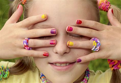 This is great because it only requires a little time or effort to create. . 4 girl finger nail paint